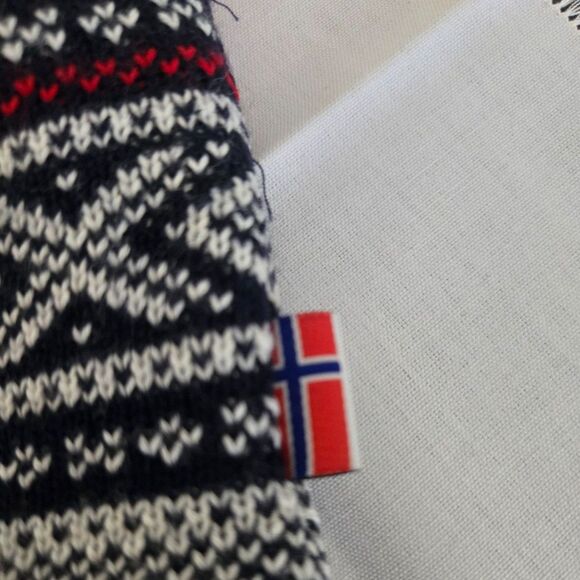 New With Tags Marius Kids 1-2 Yrs 50% Wool 50% Acrylic Trapper Hat - Picture 7 of 7